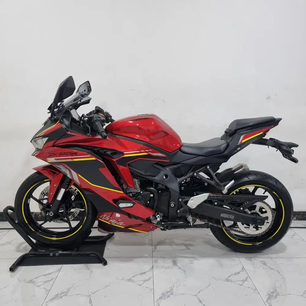 KM 400 PERAK Kawasaki ZX25R SE ABS QS TFT 2025 bln 2 like new 2024 CBR