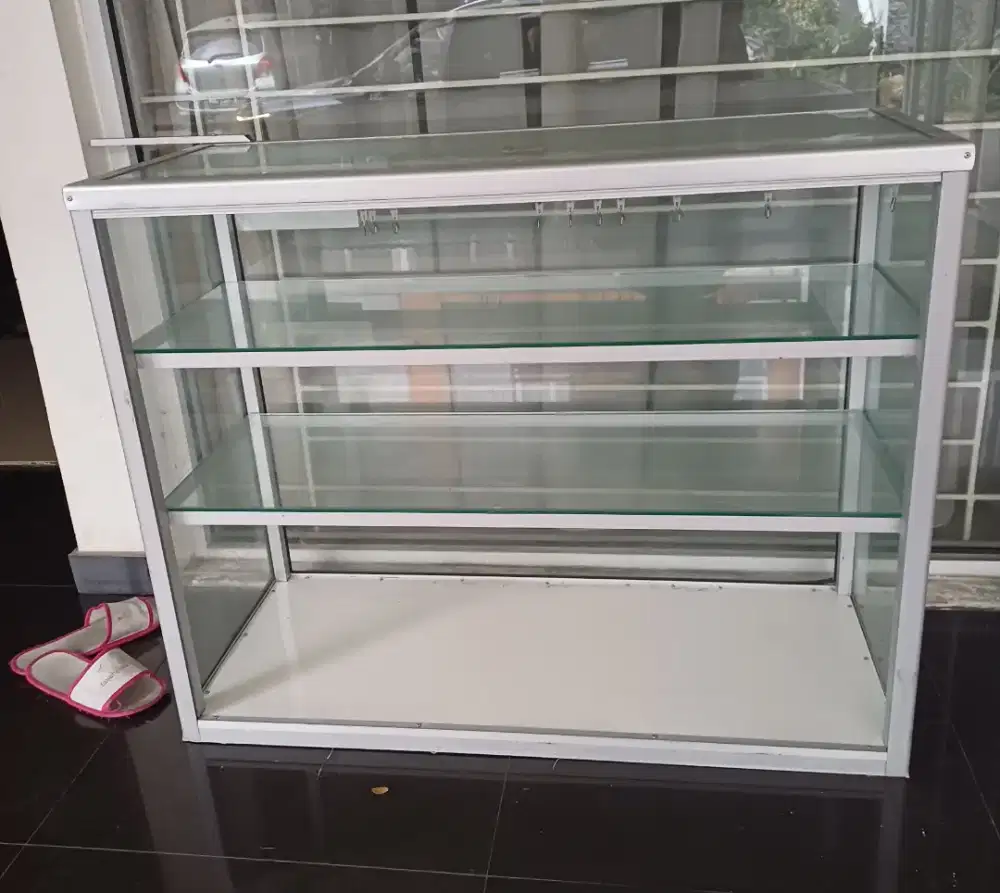 Jual etalase buat dagang ukuran besar