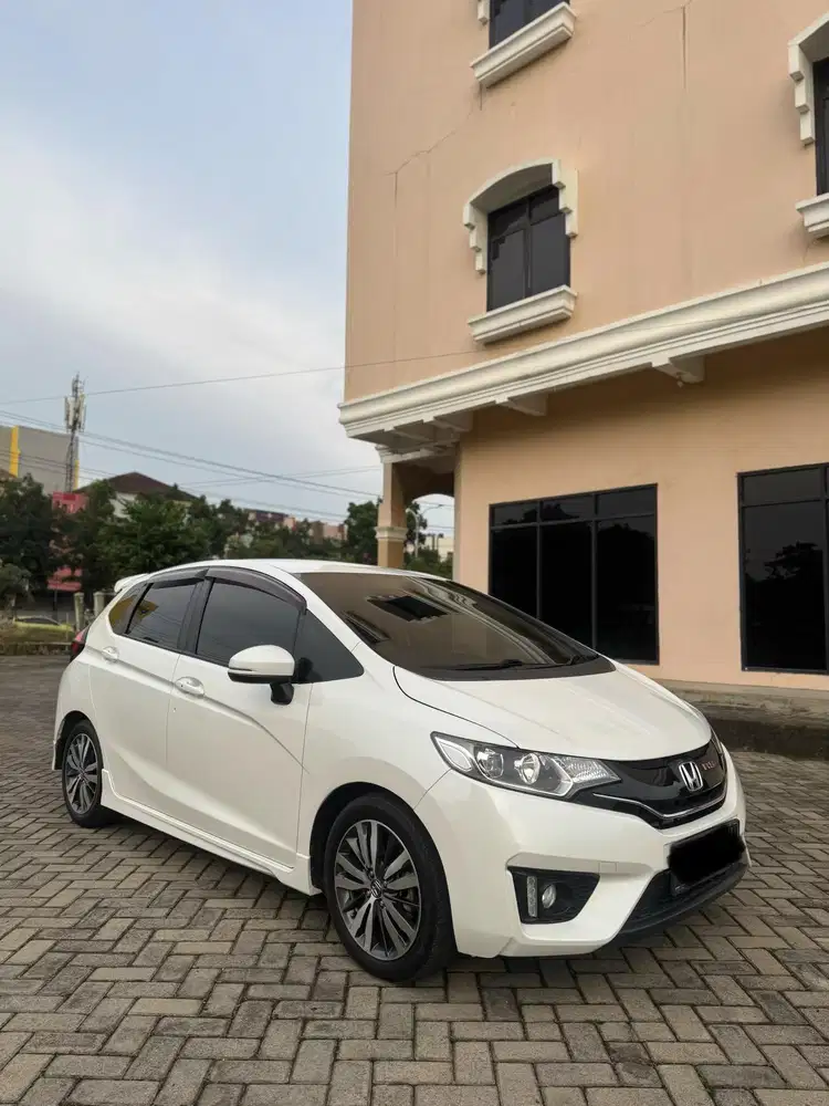 JAZZ RS AUTOMATIC (2015/2016) Istimewah