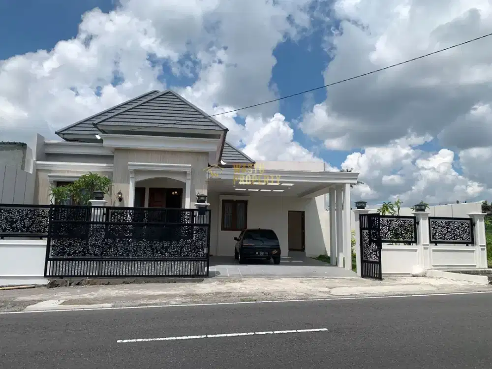 VILLA KLASIK STRATEGIS TEPI JALAN SHM, DEKAT UII