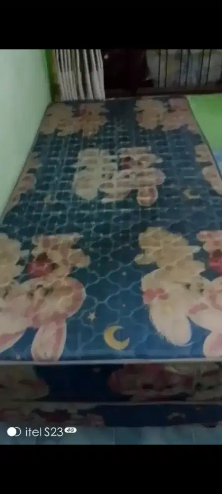 Jual Murah 1 Kasur Spring bed Sorong Kndisi Msh Lyk Pake Msh BSA DiPke