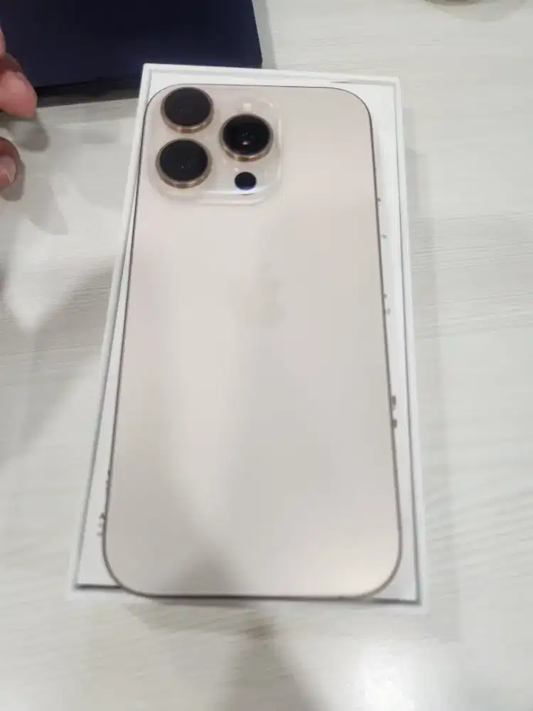 Iphone 16 pro 128 beacukai beli di sg ada nota