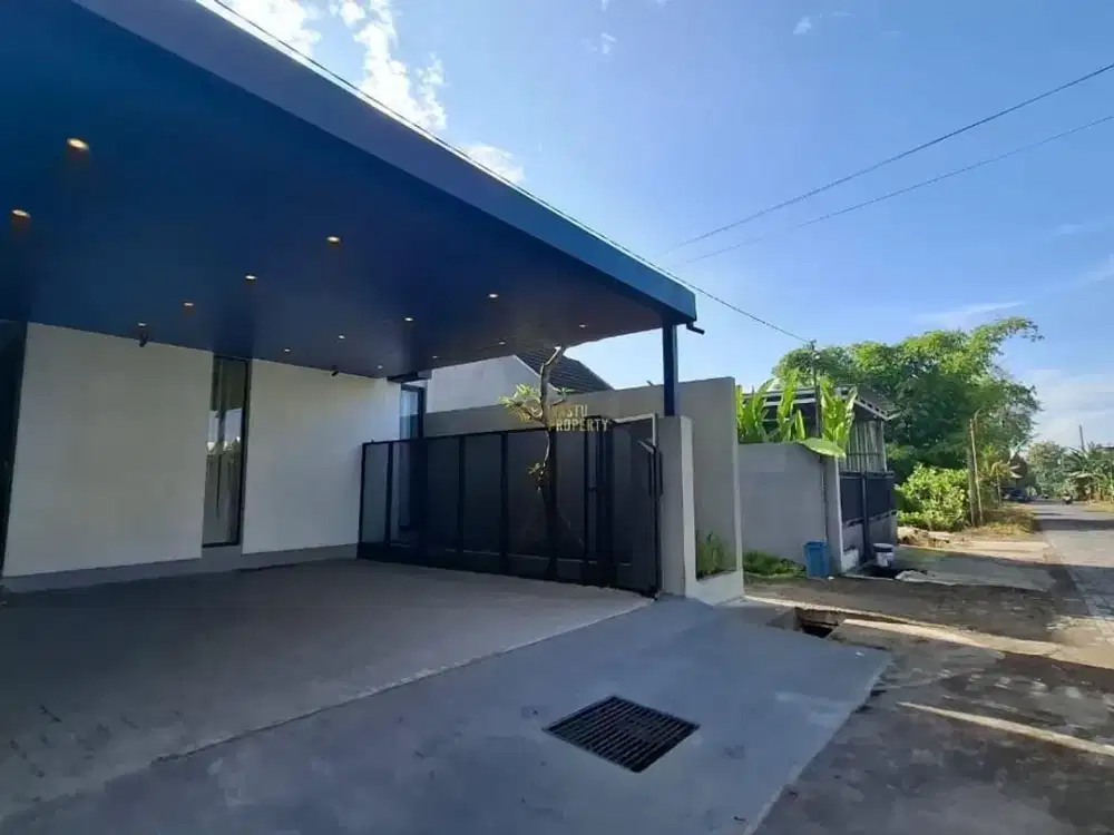 RUMAH BARU SIAP HUNI TIMUR CANDI SAMBISARI AKSES 2 MOBIL, SLEMAN