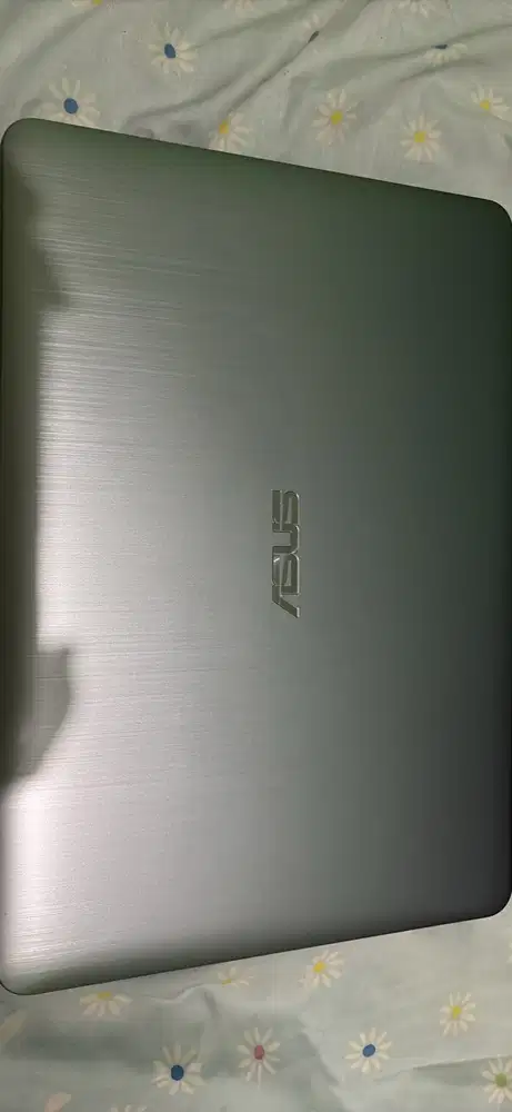 Dijual laptop asus X442N