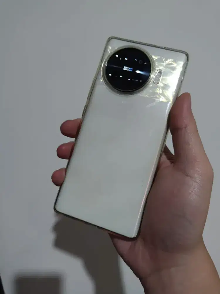 Tecno Spark 20 pro+ 8/256GB Full Set minus lecet body pemakaian