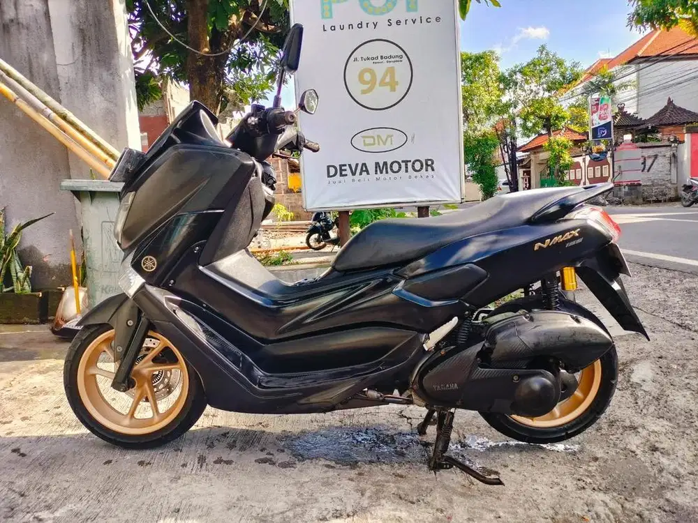 Nmax hitam dp 2 juta deva motor