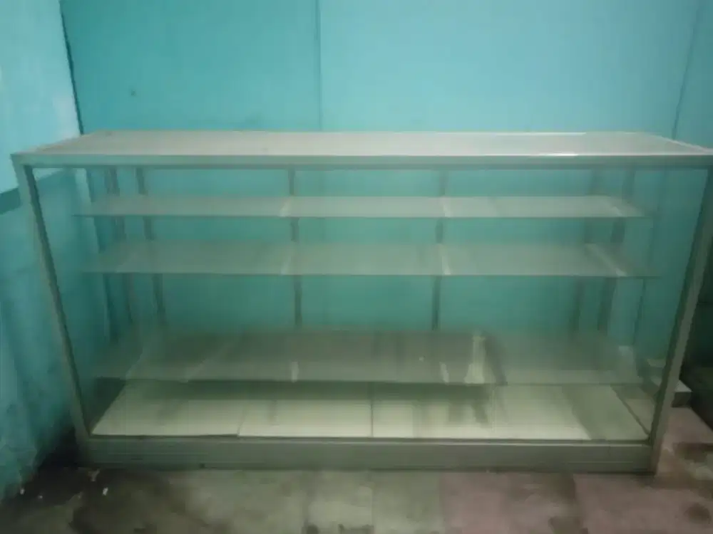 ETALASE UNTUK JUALAN 2 UNIT