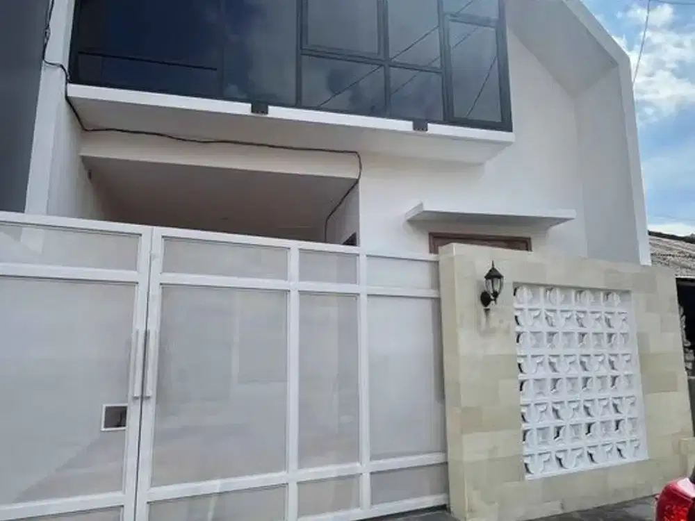 Rumah Modern Minimalis 2 Lantai di Gunung Gede Denpasar Barat