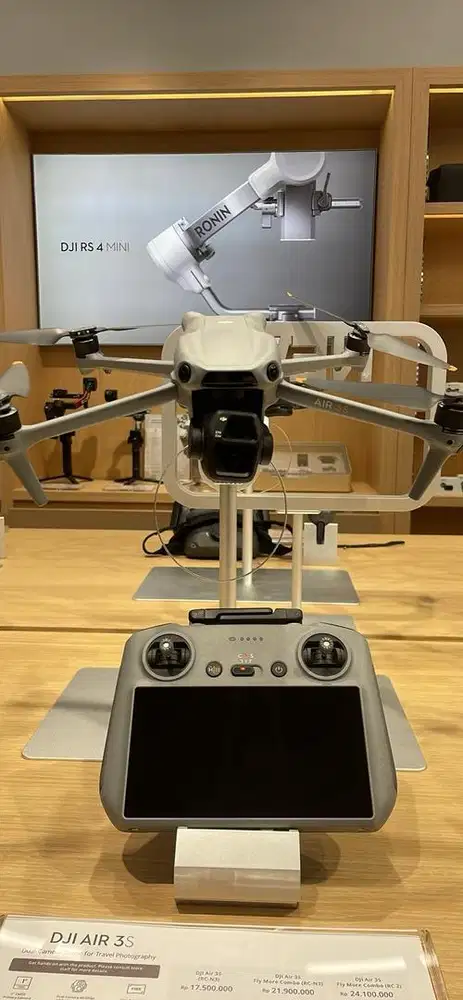 DJI AIR 3S FLY MORE COMBO RC 2