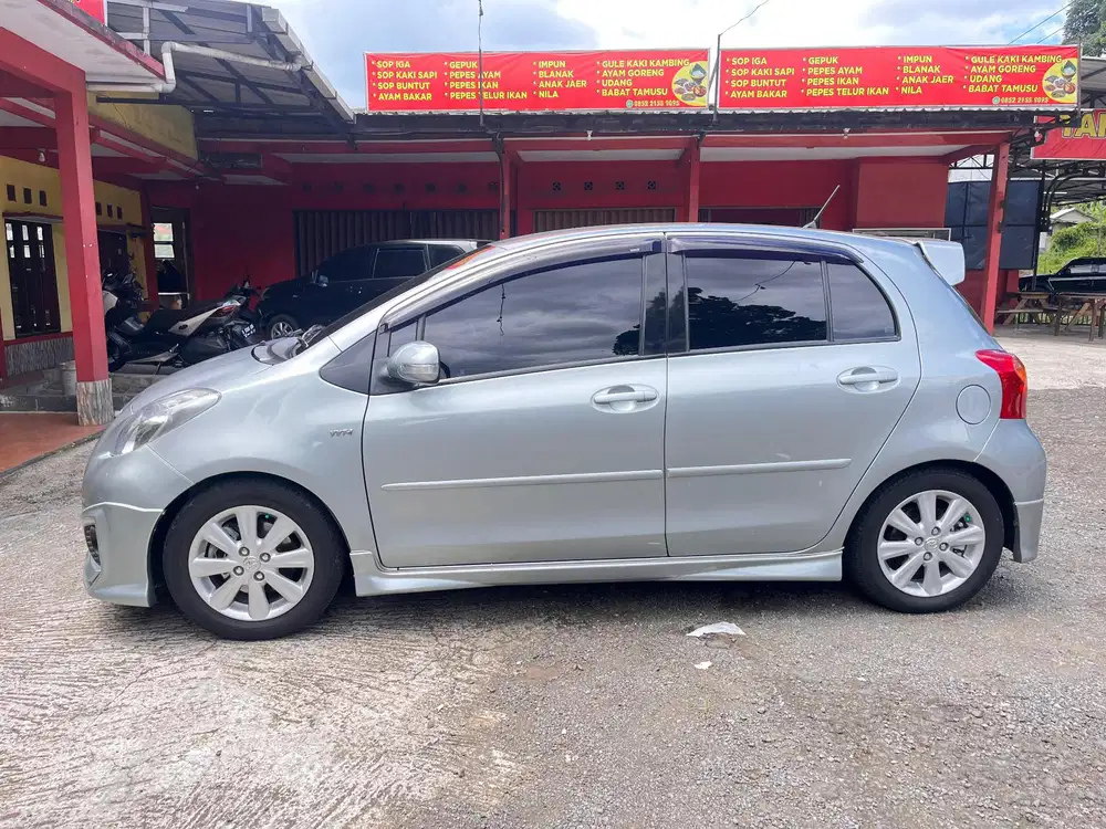 Toyota Yaris 2012 Bensin