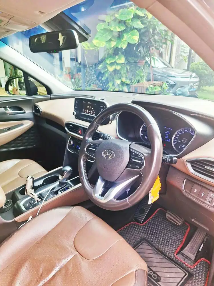 DIJUAL CEPAT SANTA FE 2.4TM XG-BENSIN AT / 2019 - BLACK METALIC