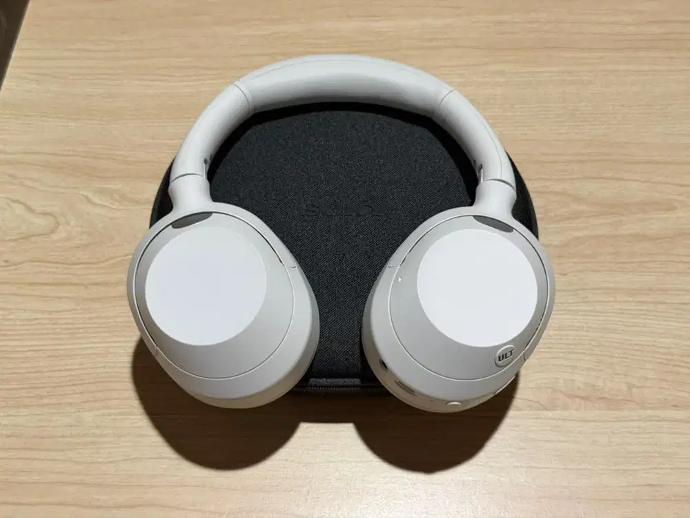 Headphone Sony ULT WEAR Putih Like New