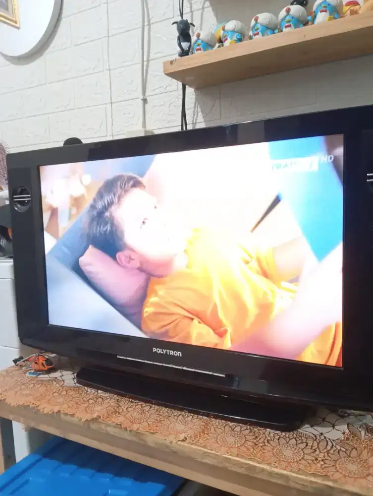 TV polytron led tabung  24inchi