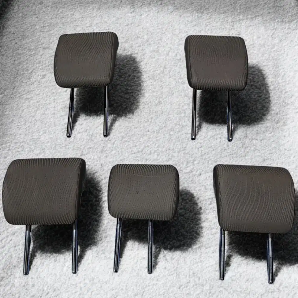 Headrest copotan Calya