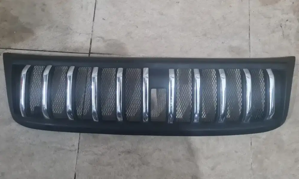 Grill depan Rush Terios Apollo model hummer