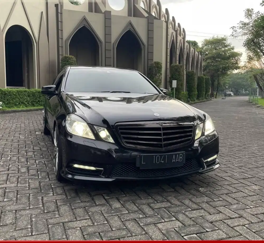 mercedes benz E250 AMG AVANTGARDE FACELIFT 2012 super istimewa kredit