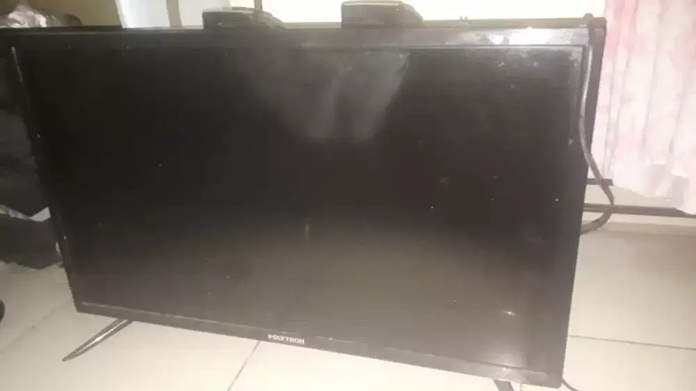 Polytron 32 inch