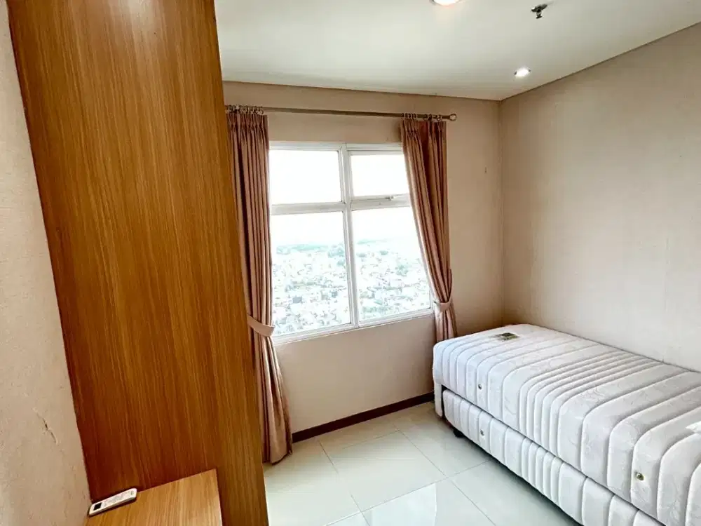 Condominium Green Bay Pluit 2 BR Fully Furnished Unit terbesar !