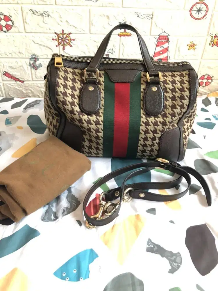 Preloved branded bag Gucci boston 70s authentic