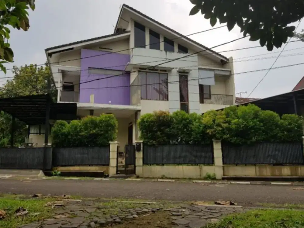 RUMAH TUA HITUNG TANAH DI GRIYA LOKA SEKTOR 1.3, BSD TANGSEL
