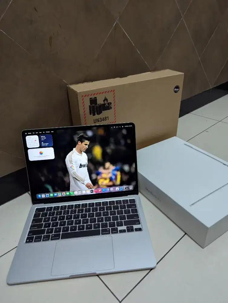 Macbook Air M4 16/256gb Ibox Like New