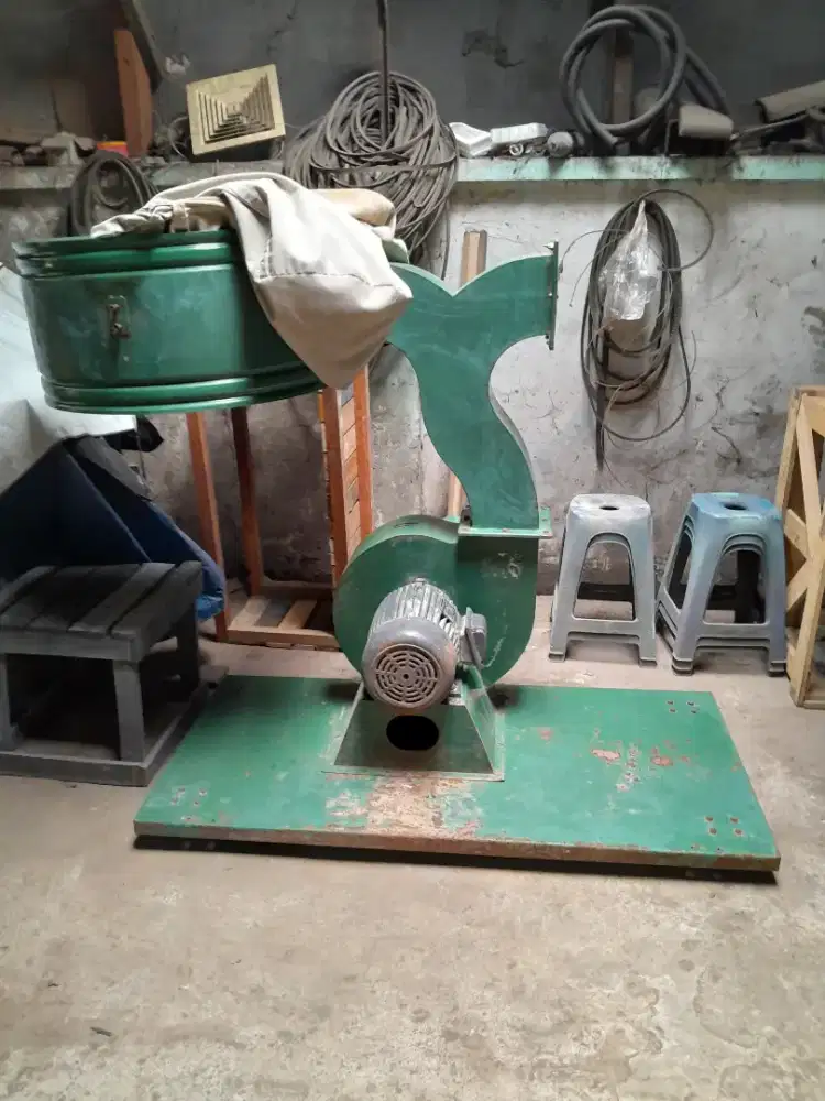 Portable blower isap serbuk