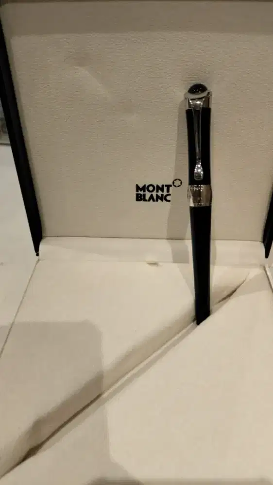 Pena Mont Blanc Etoile Edisi Spesial Diamond