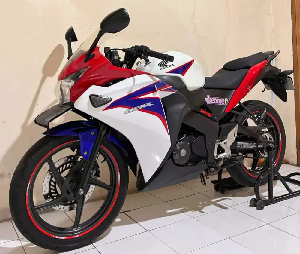 Honda cbr fi 2011 thailand RWB