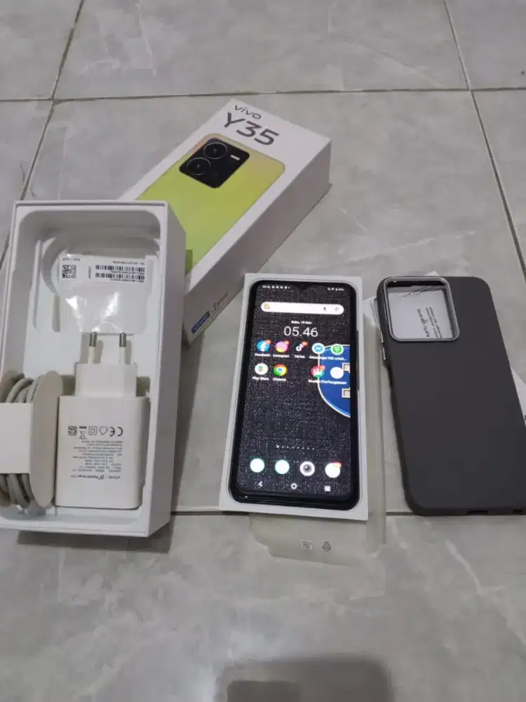 Jual HP Vivo Y35
