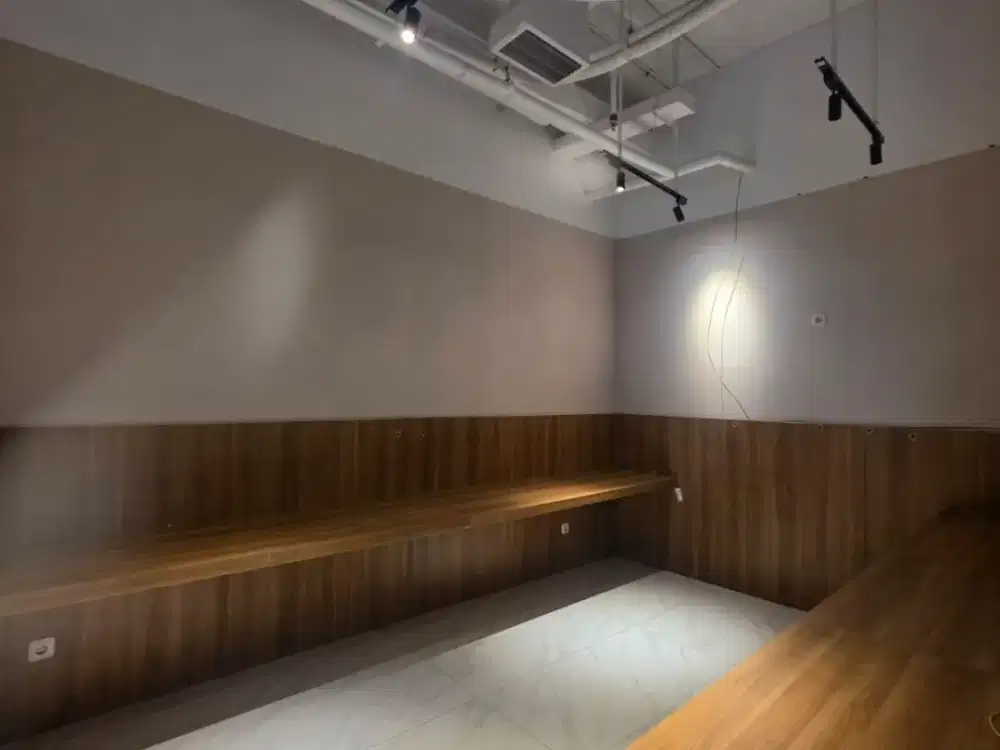 Disewakan Office Gold Coast, 117m2, Sudah Renov