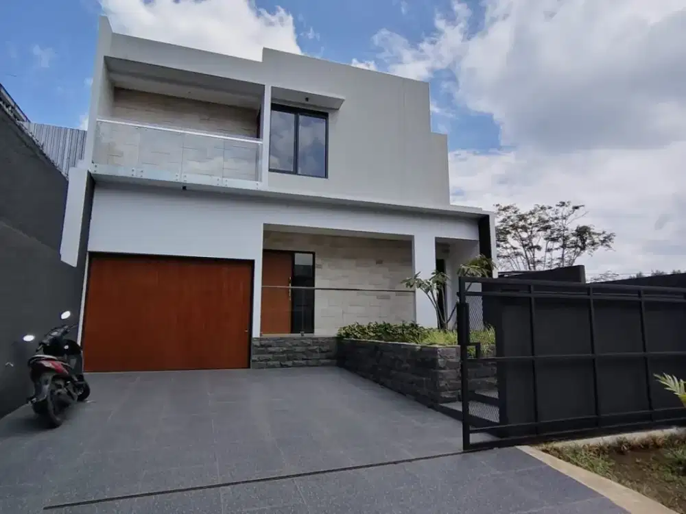 Dijual Rumah Siap Huni Design kekinian Setiabudi Regensi BAndung