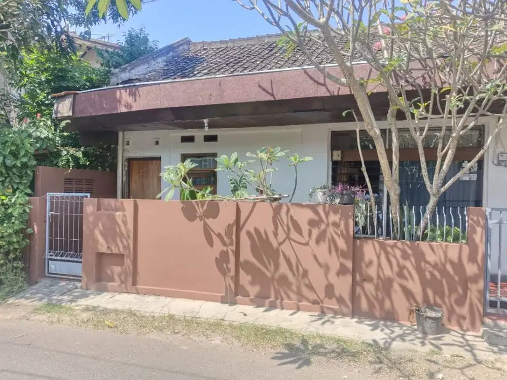 Dijual Rumah 2 Lantai di Kota Kulon, Garut Kota – Lokasi Strategis