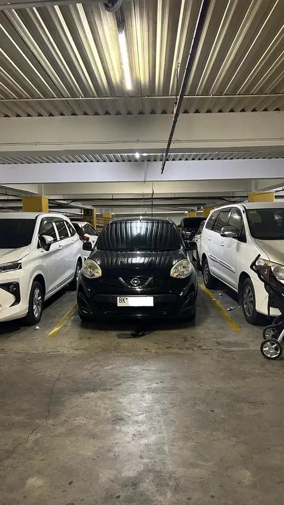 Nissan March 2016 Bensin