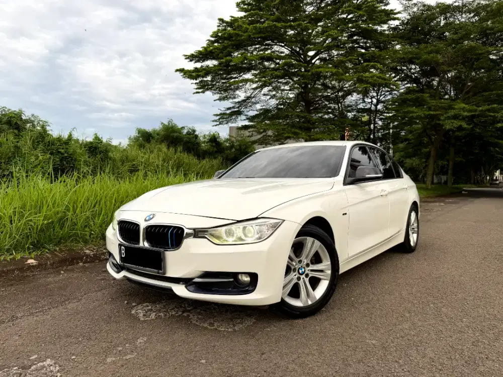 BMW 320i Sport 2015