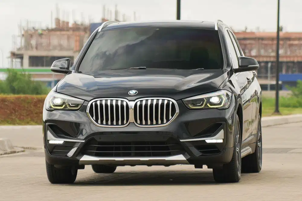 BMW X1 XLine 2020 LCI Facelift Panoramic Full Spec Rata kanan!