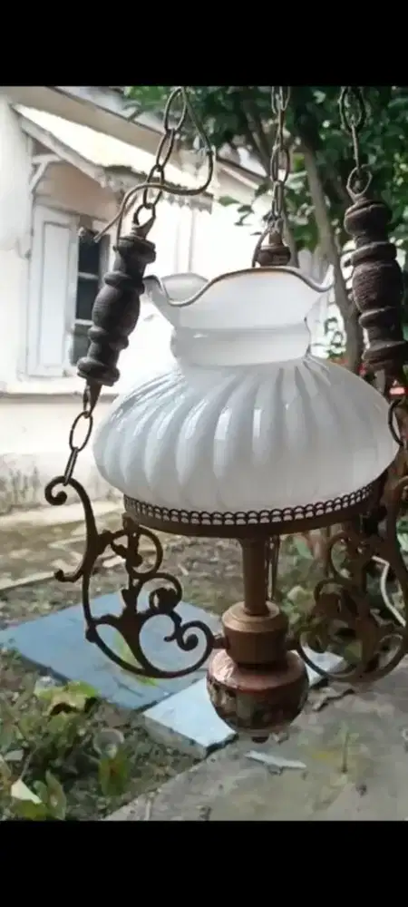 LAMPU KANJENG GUSTI PB ..