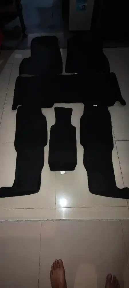 Karpet mobil 5D innova zenix