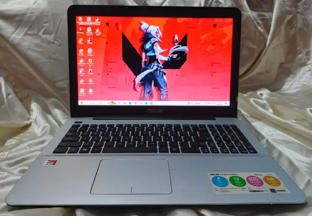 Asus Amd A10 X555Q. Kondisi mulus, bagus, no minus,