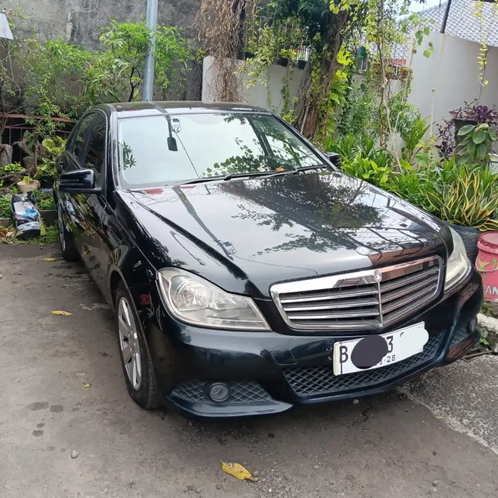 Mercy c 200 CGI hitam gress angsuran 3,8jt