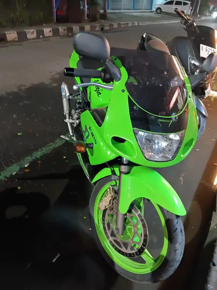 Kawasaki Ninja RR 2011
