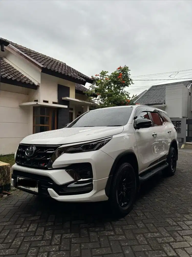 FORTUNER GR 2.8 2024