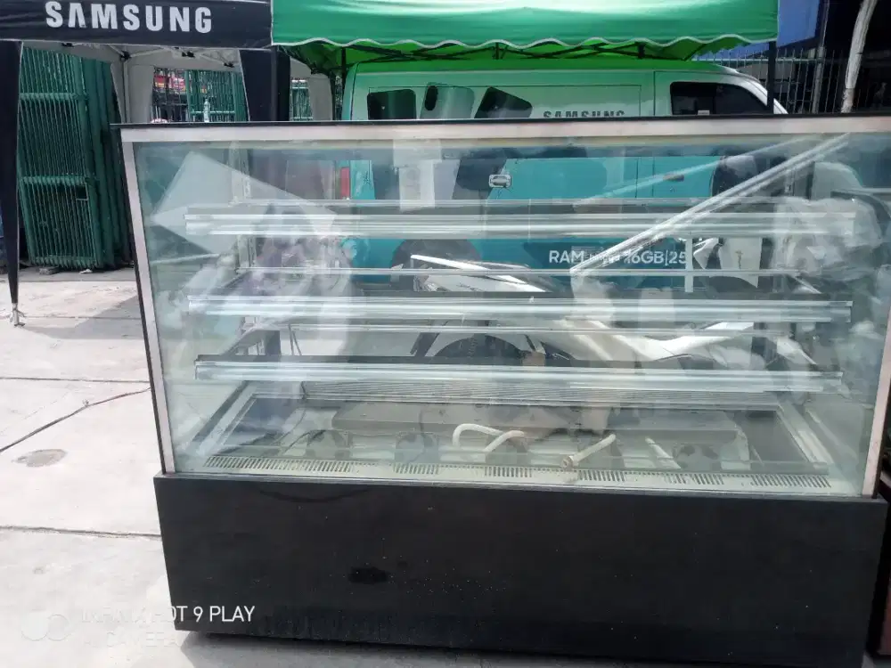 DIJUAL CAKE SHOWCASE