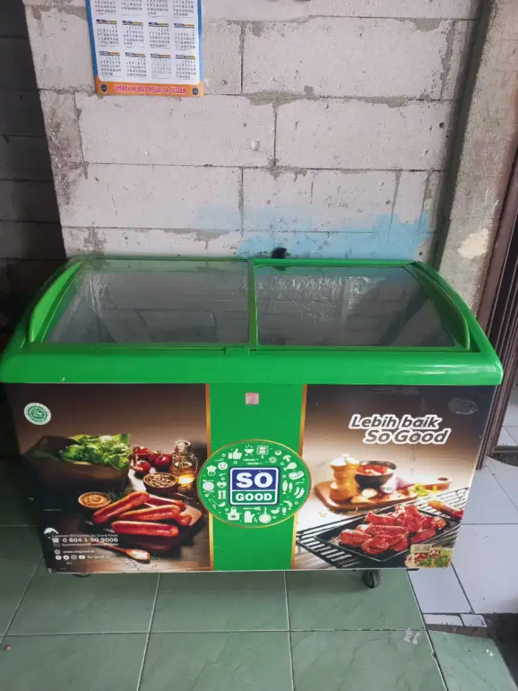 Freezer sleding kaca