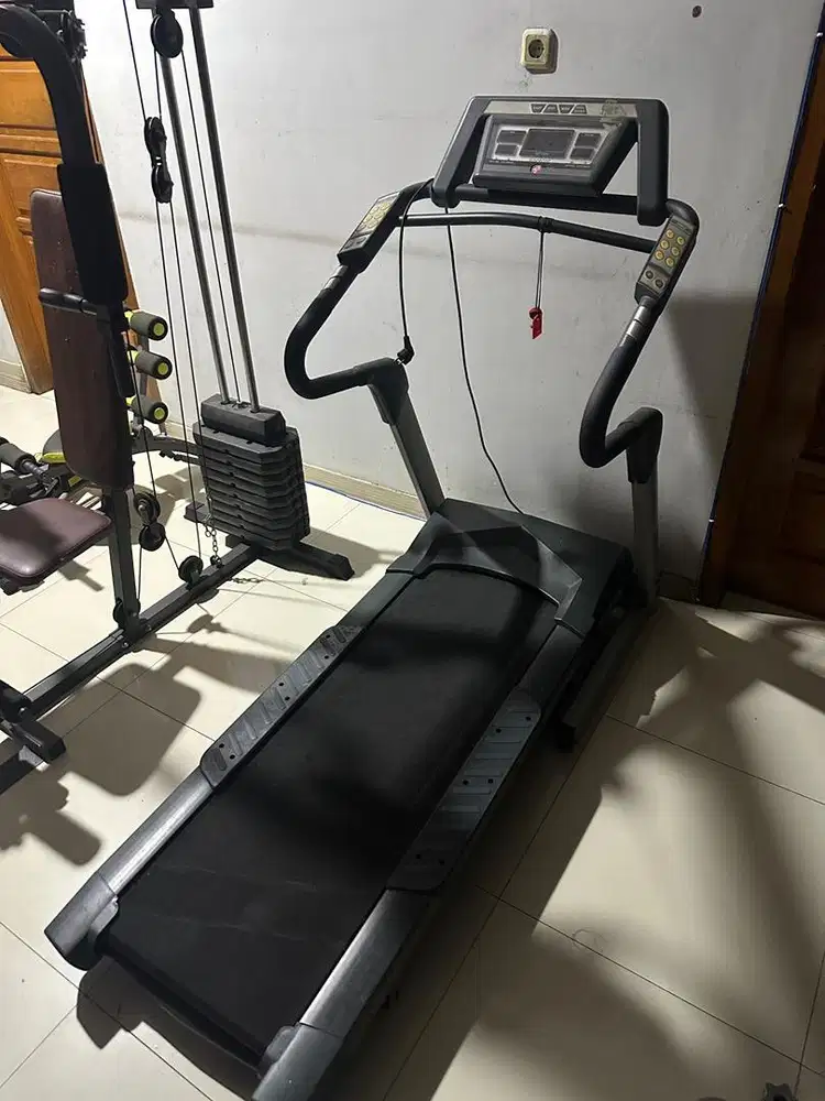 BISMILLAH FOR SALE!! Treadmill Bekas SPORTOP...