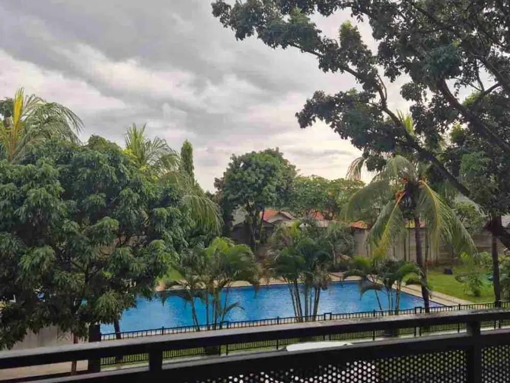 “Rumah Hook Mewah 3 Lantai di Sutera Palmyra, Lift & Private Pool”