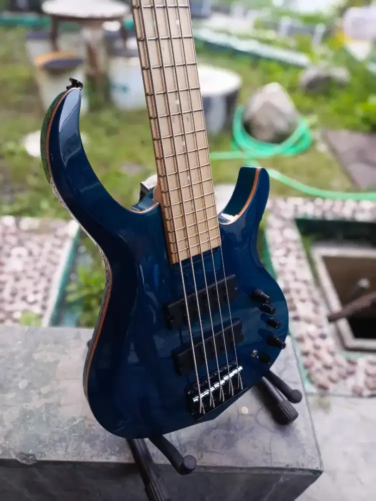 Bass sire marcus miller m2 original