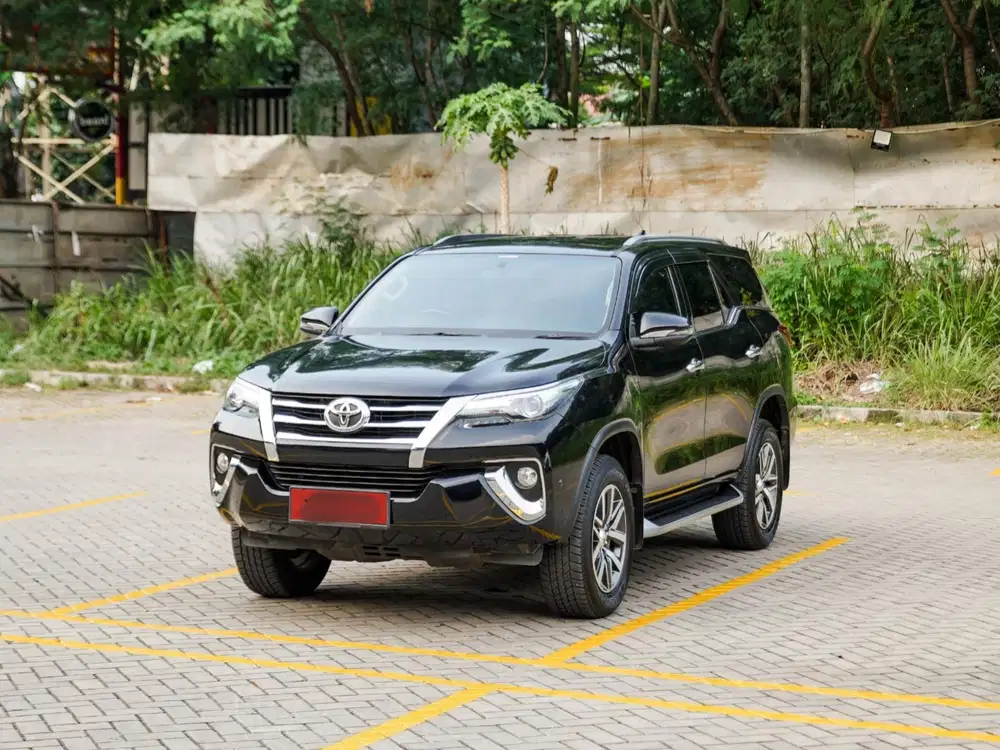 Fortuner 2.4 Vrz Matic 2017 Low Km