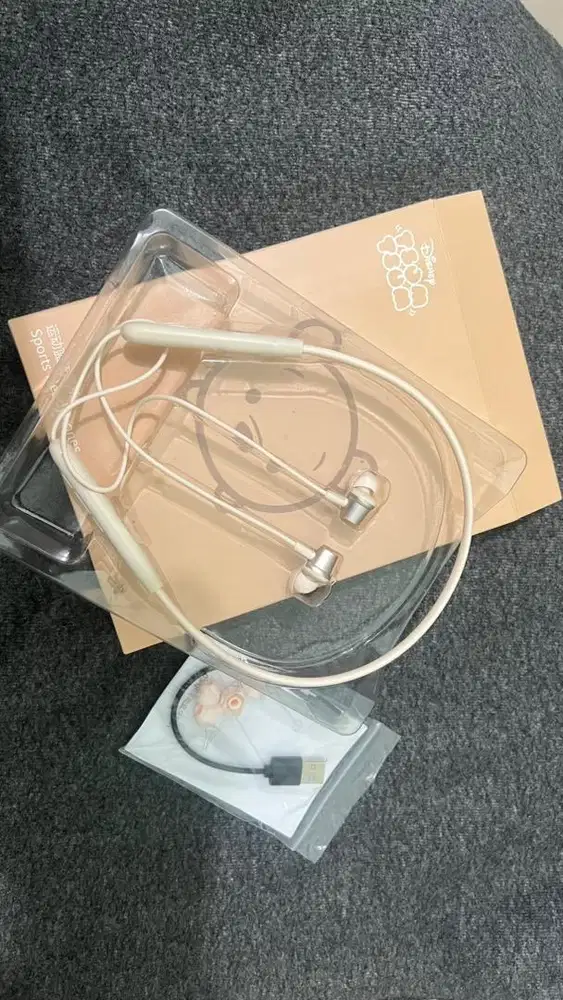 Disney QS-Q6 Wireless Bluetooth Headset  Neckband Bt 5.2 Hifi.