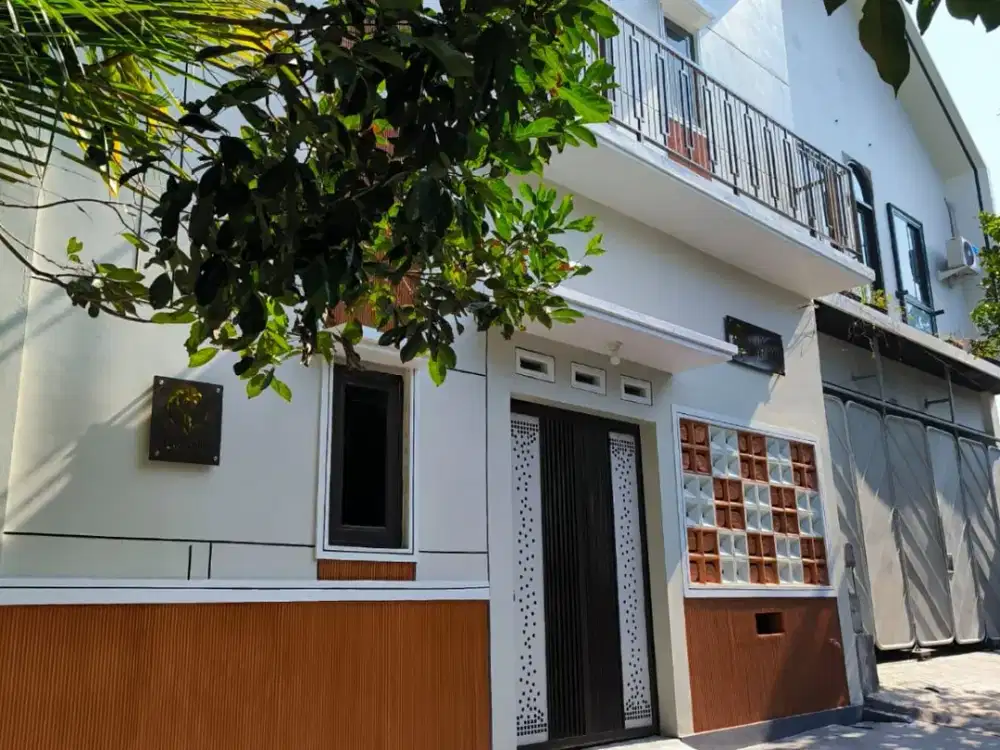 Dijual Kost Eksklusif Super Strategis di Solo Luas 105m2