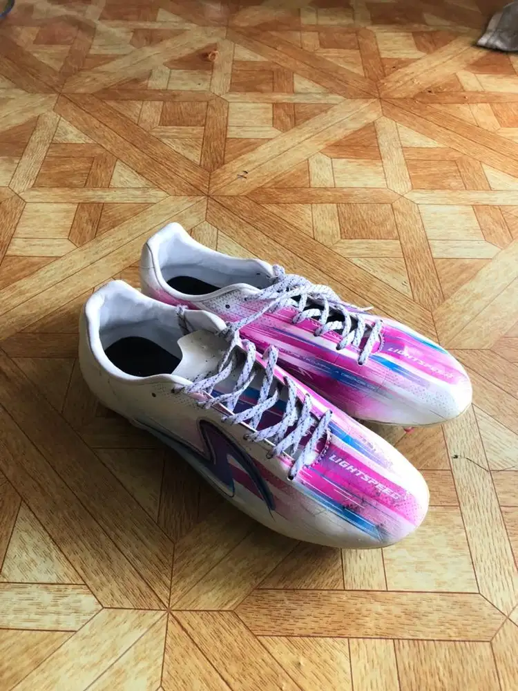 JUAL SEPATU LIGHTSPEED 2025